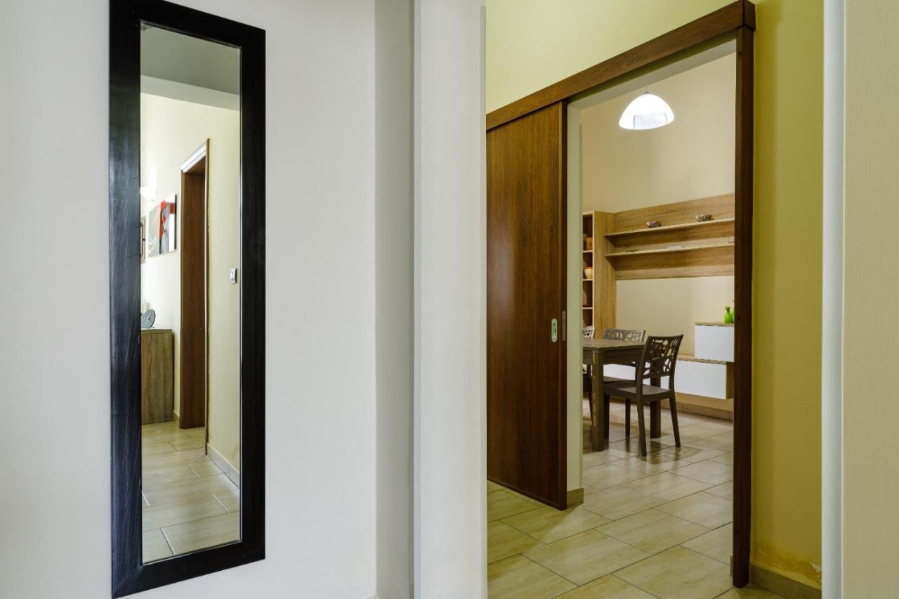 Vacation Rental "Nonna Cecilia" Lecce Exterior foto